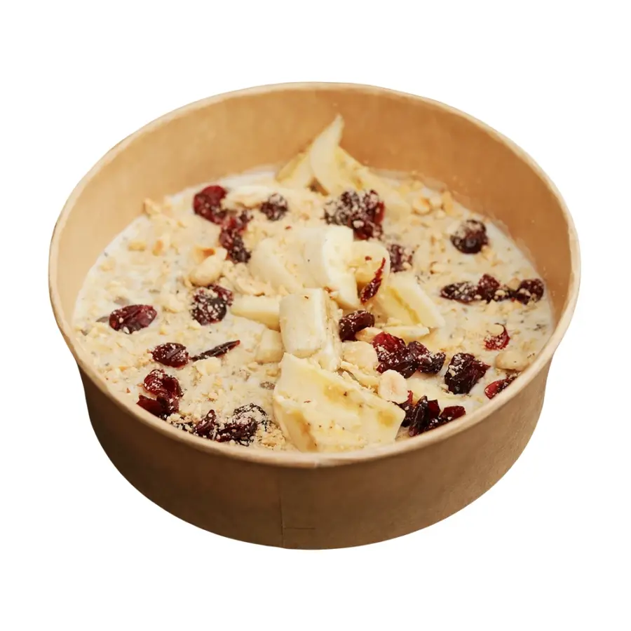 Вівсяна каша з бананом та горіхами